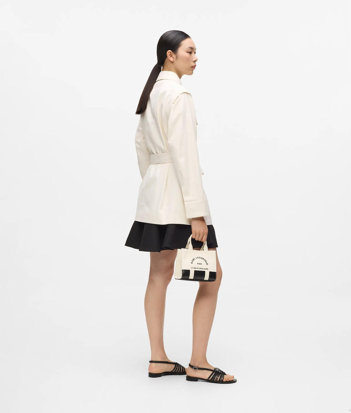 Crossbody carry in motion