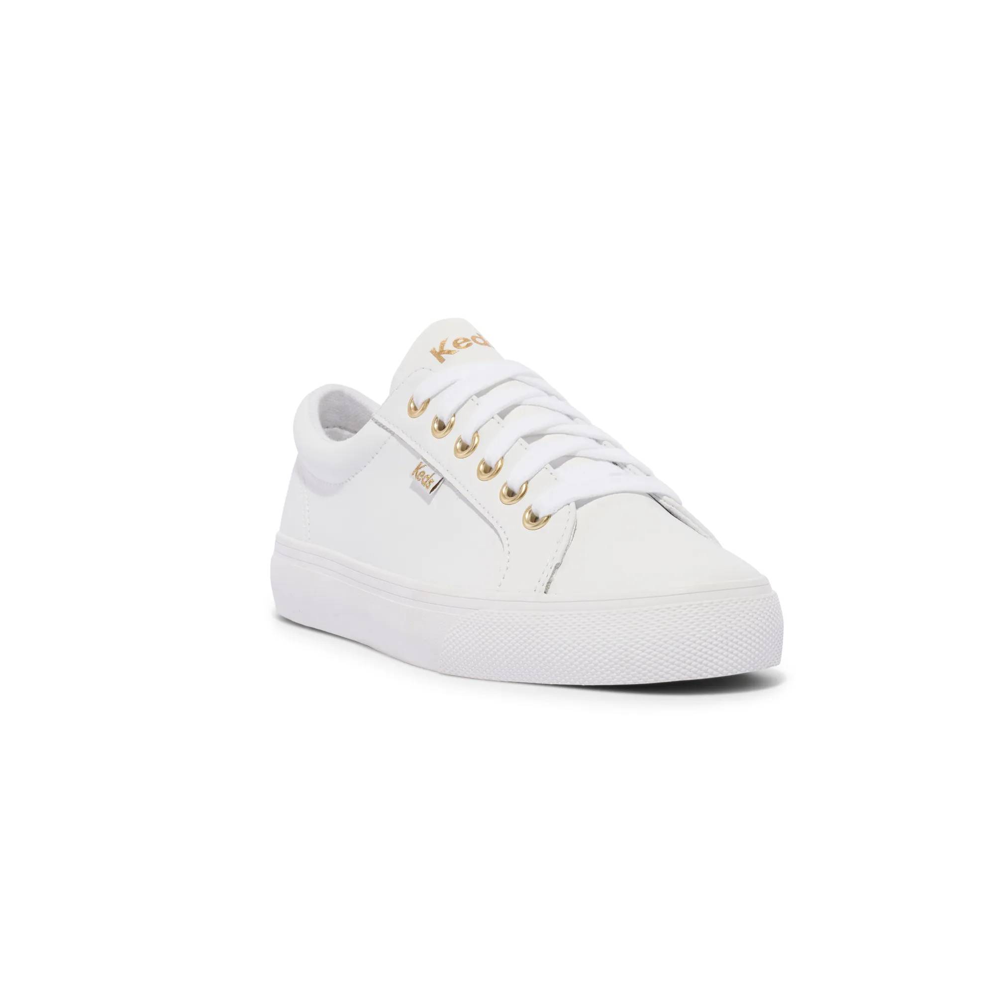Quarter view emphasizing the minimal toe and low sidewall