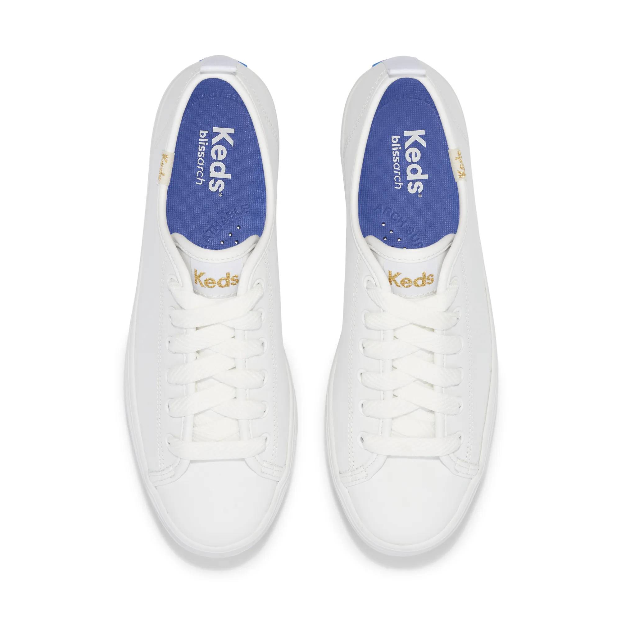 Paired top view highlighting the clean vamp and lacing
