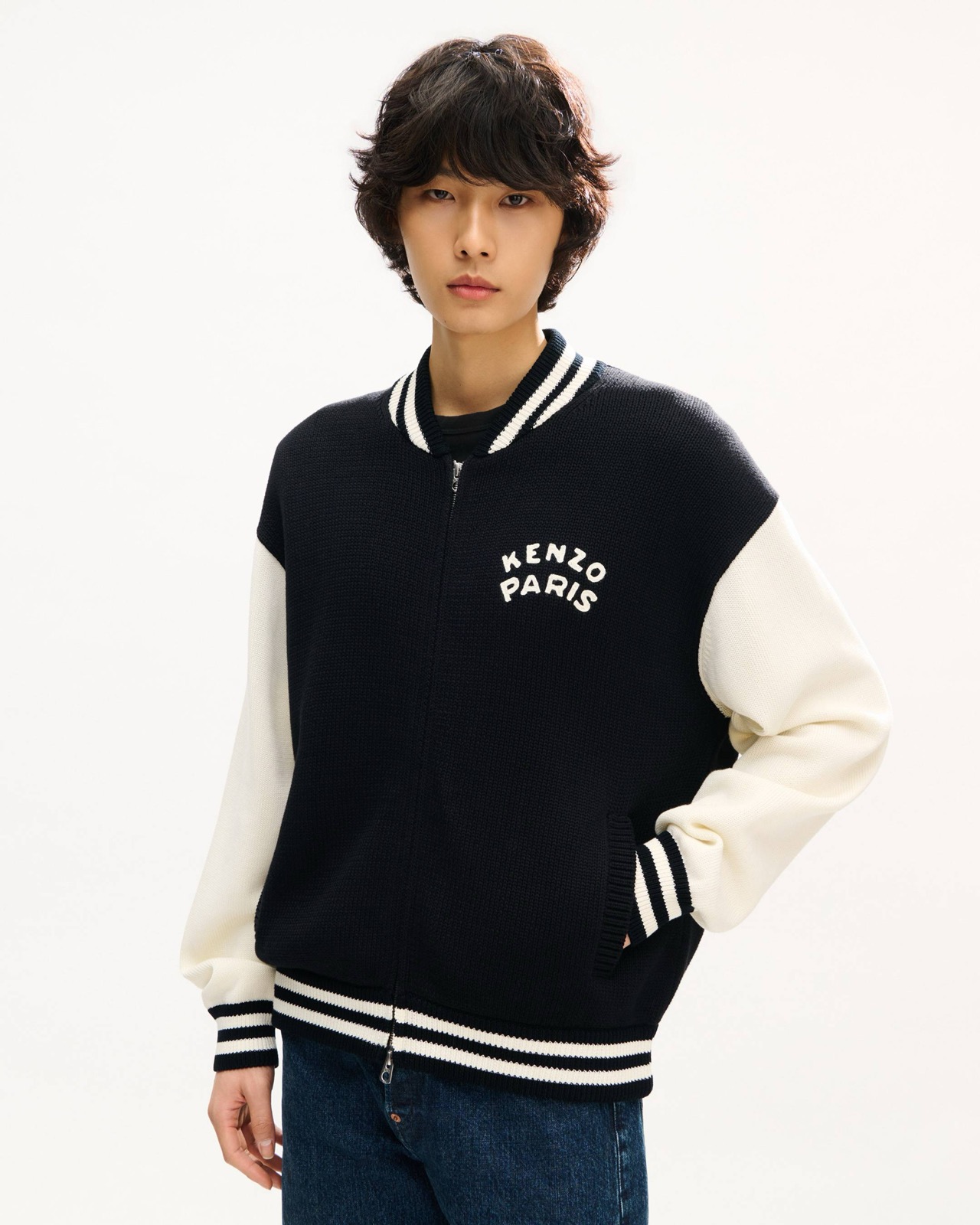 Contrast sleeves and ribbed trims