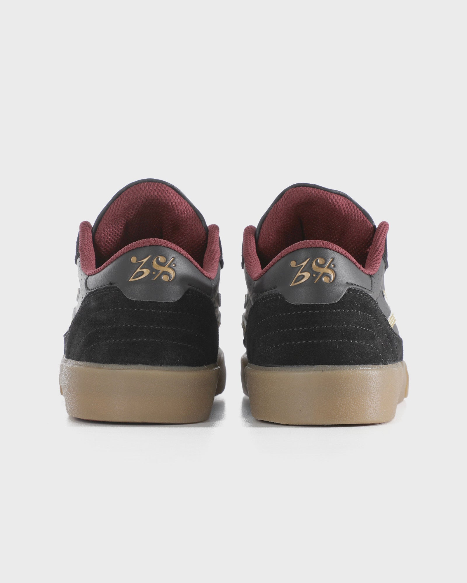 Heel view