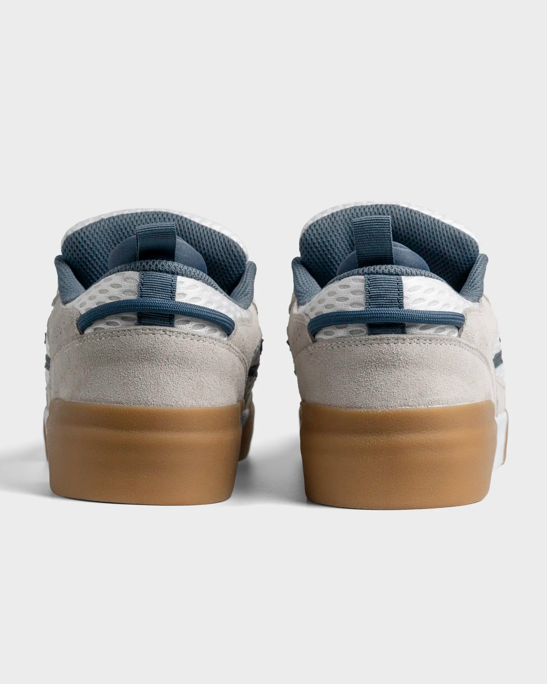 Heel view