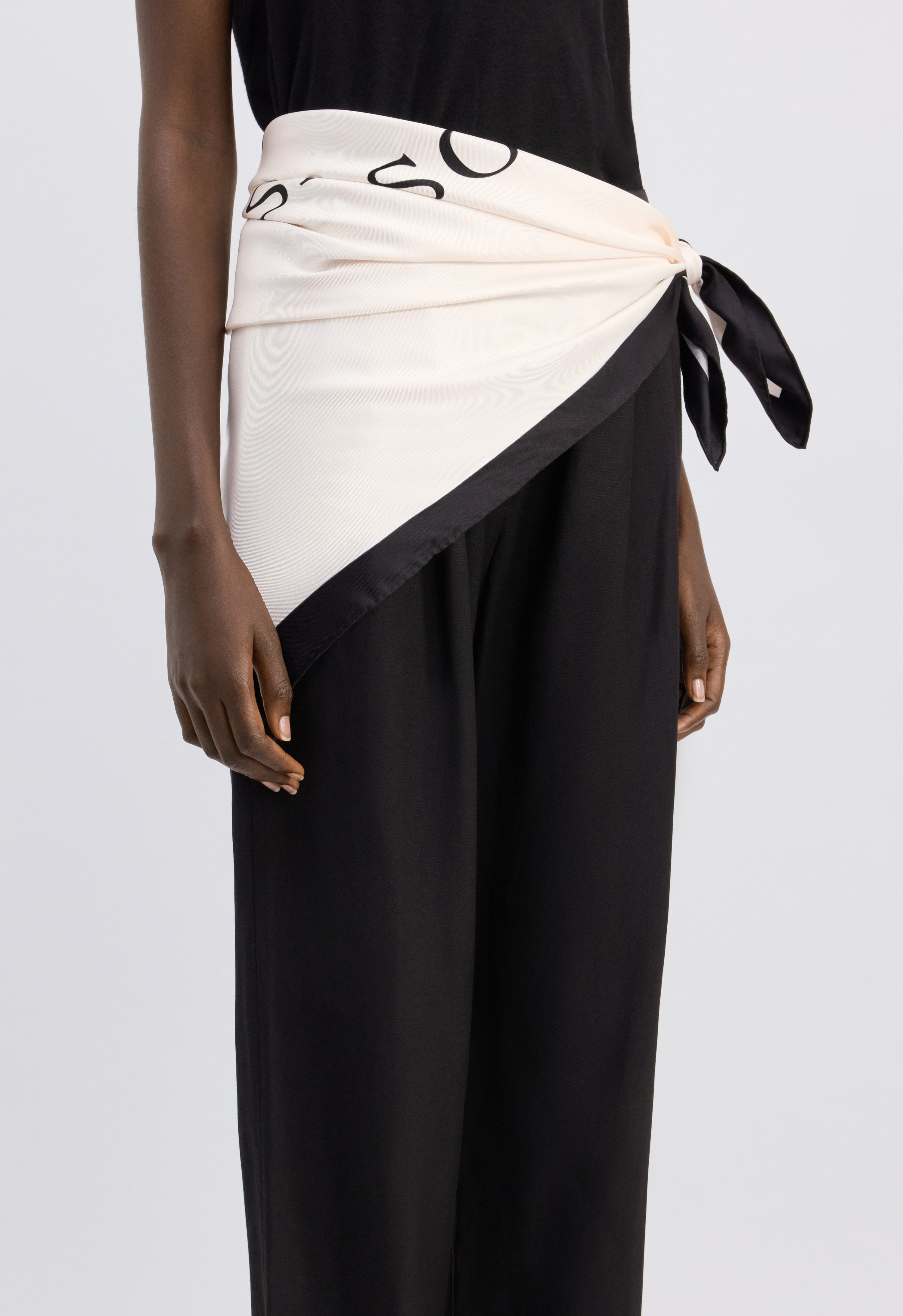 waist tie styling