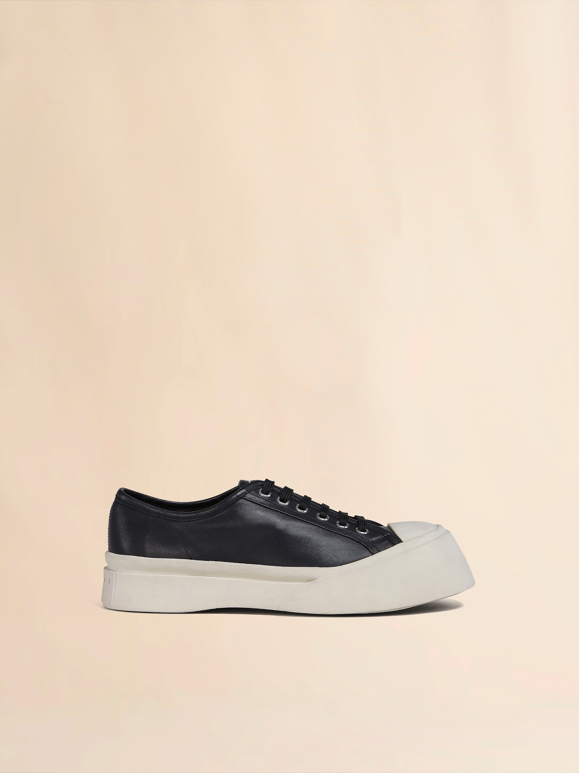 Black nappa leather Pablo sneaker