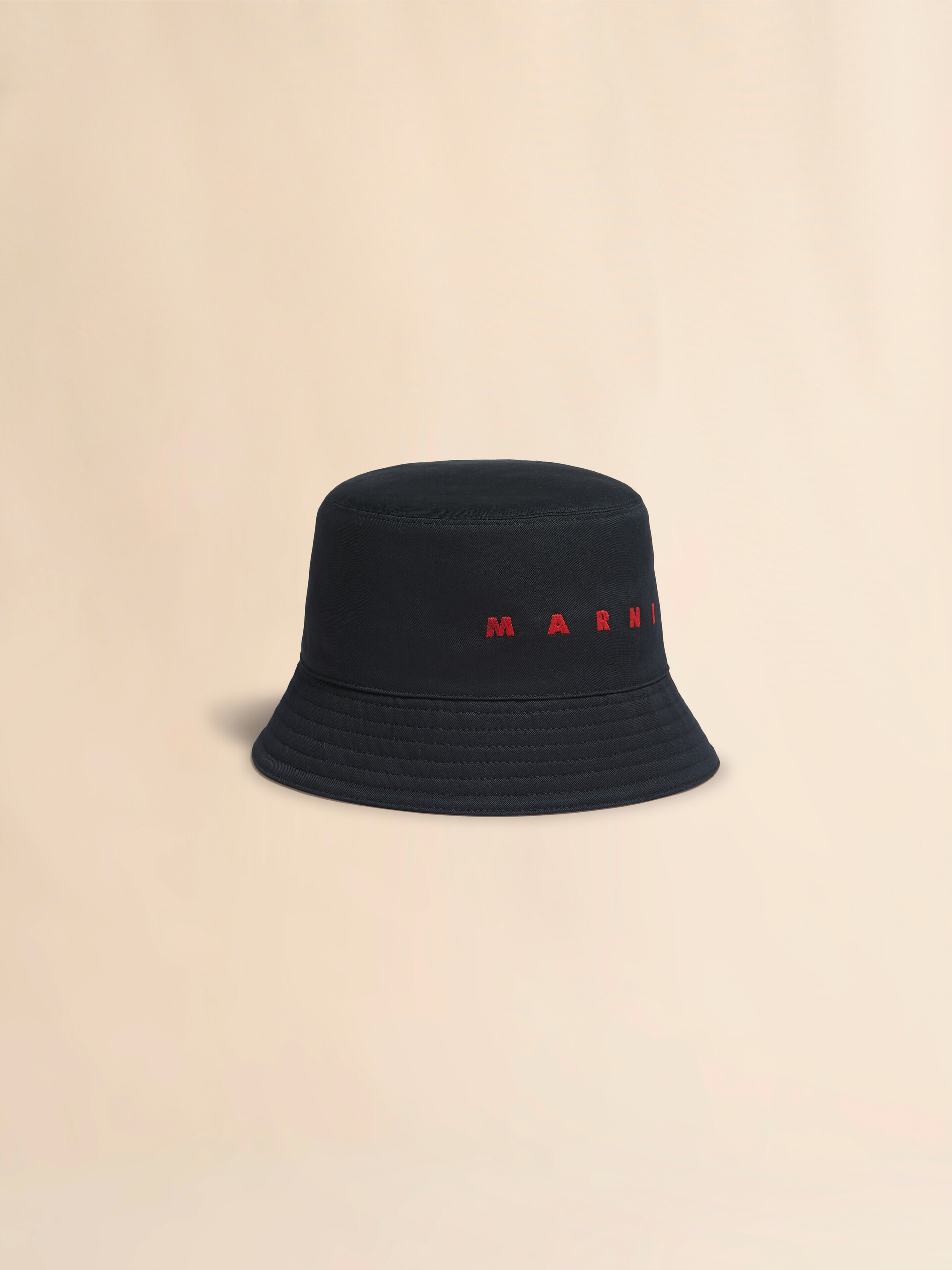 Black organic gabardine bucket hat with embroidered logo