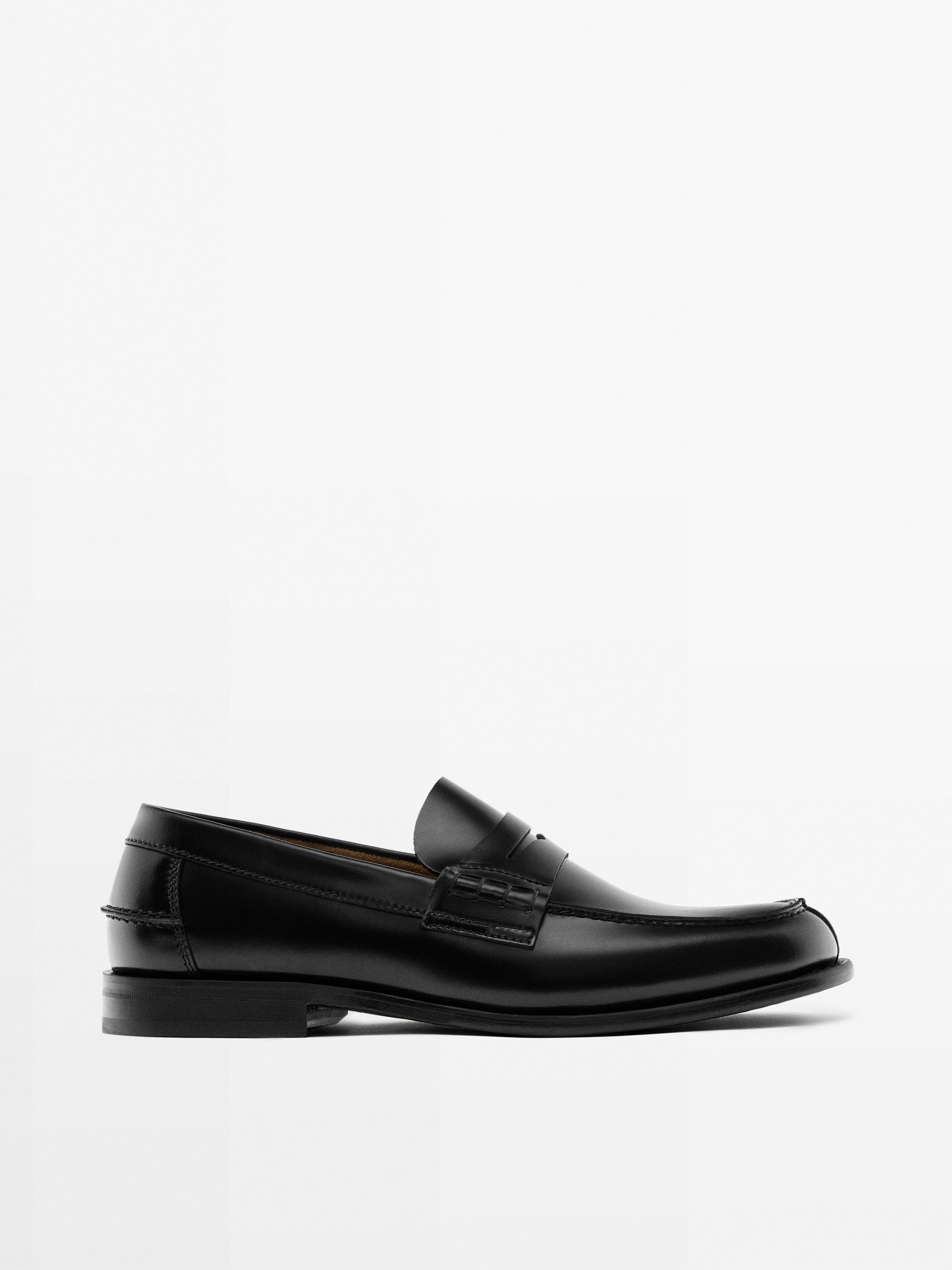 Sleeker polished finish in dark brown leather