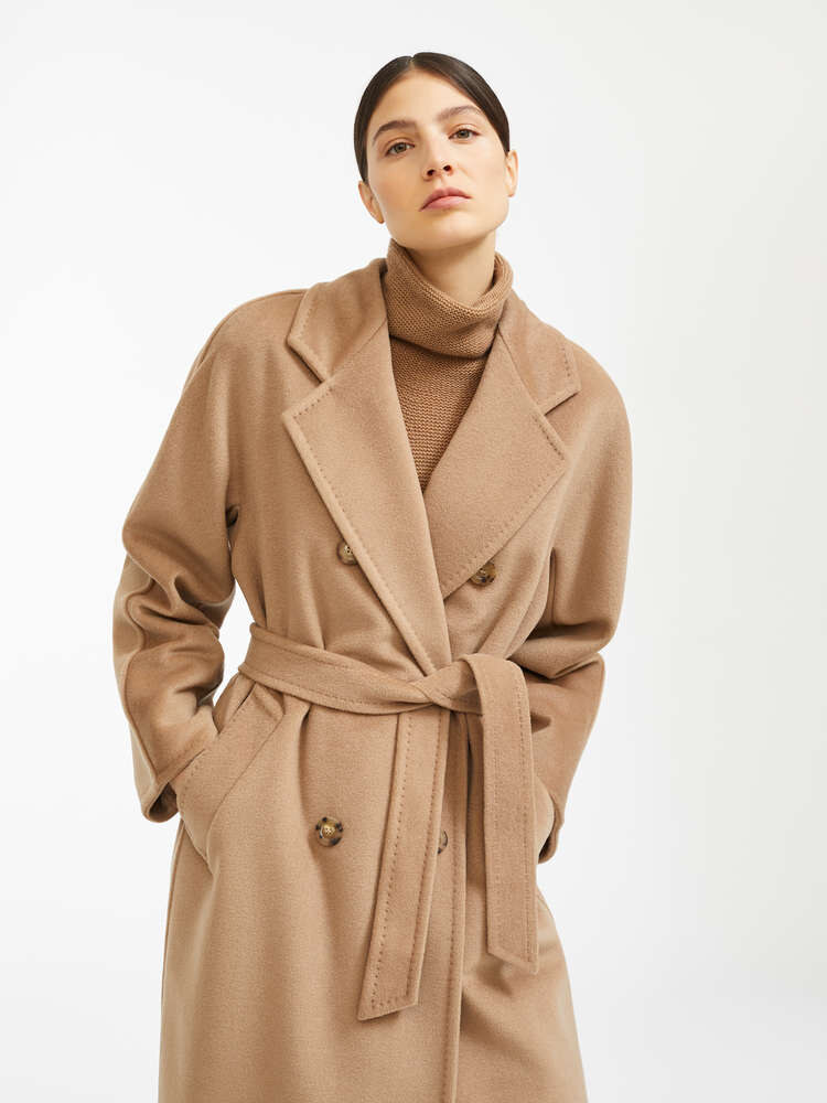 Belted camel styling detail