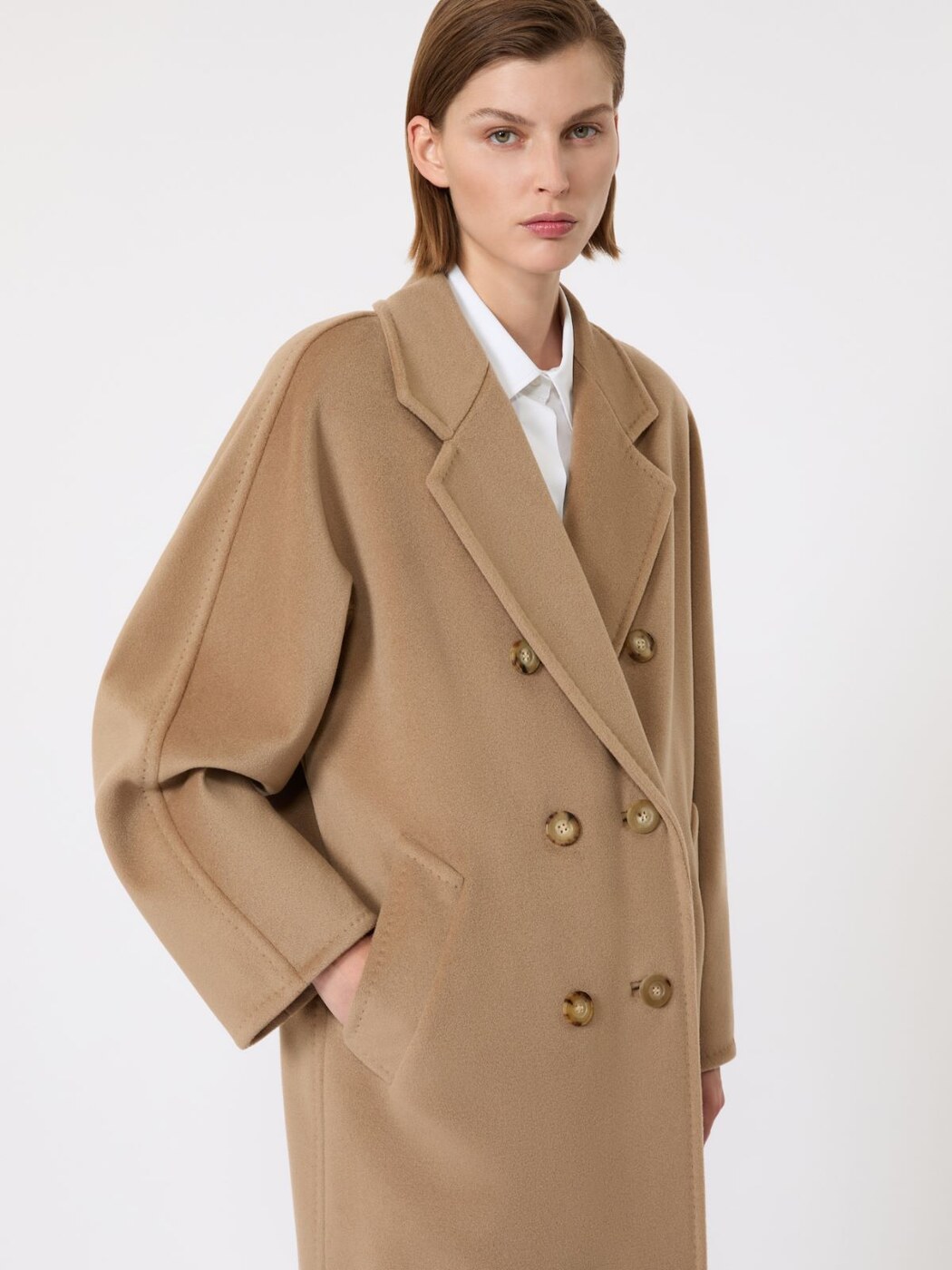 Three-quarter view in camel wool