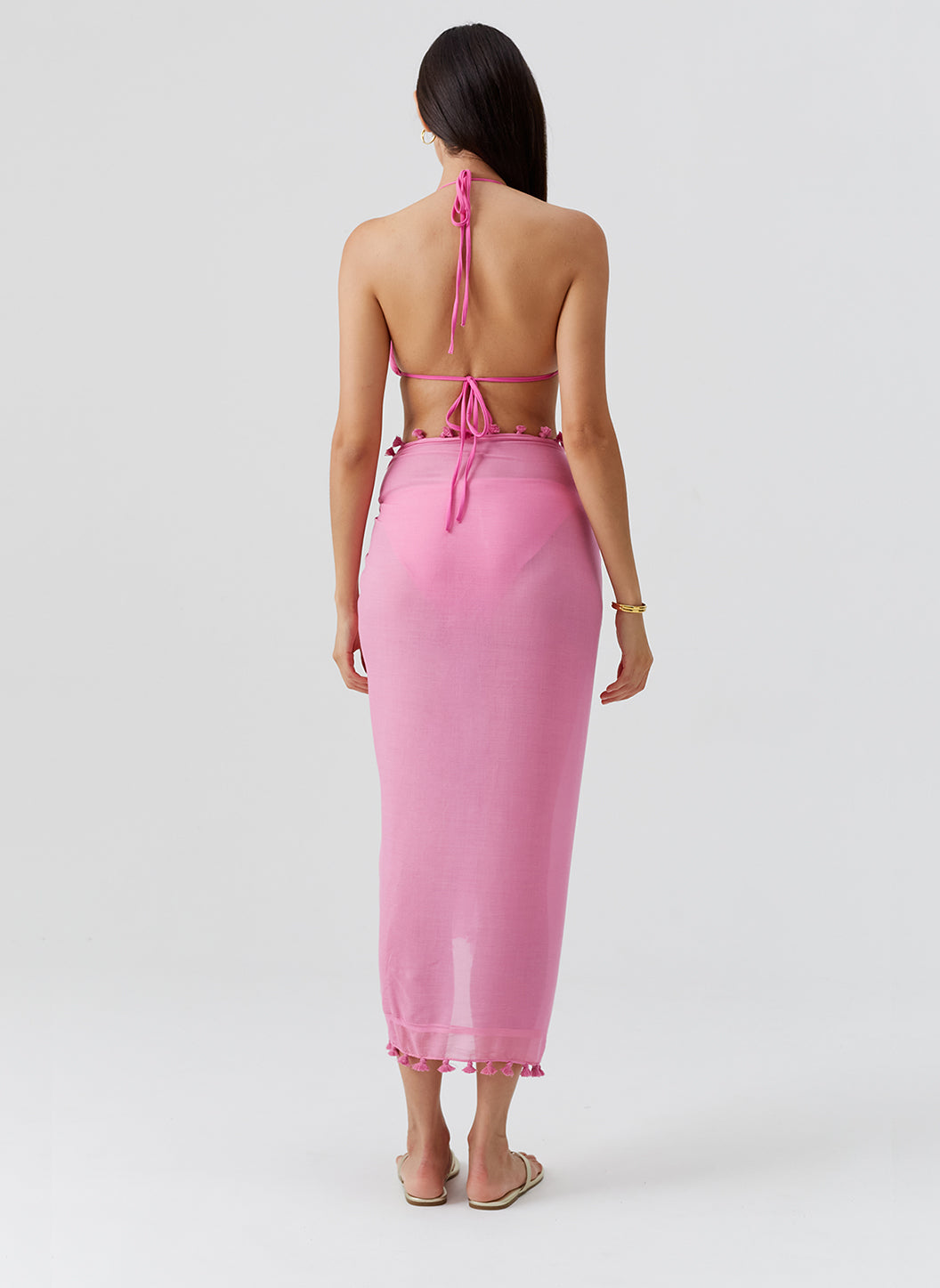Alternate styling angle with the wrap silhouette