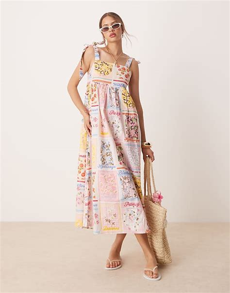 Petite tie-shoulder maxi dress in postcard print