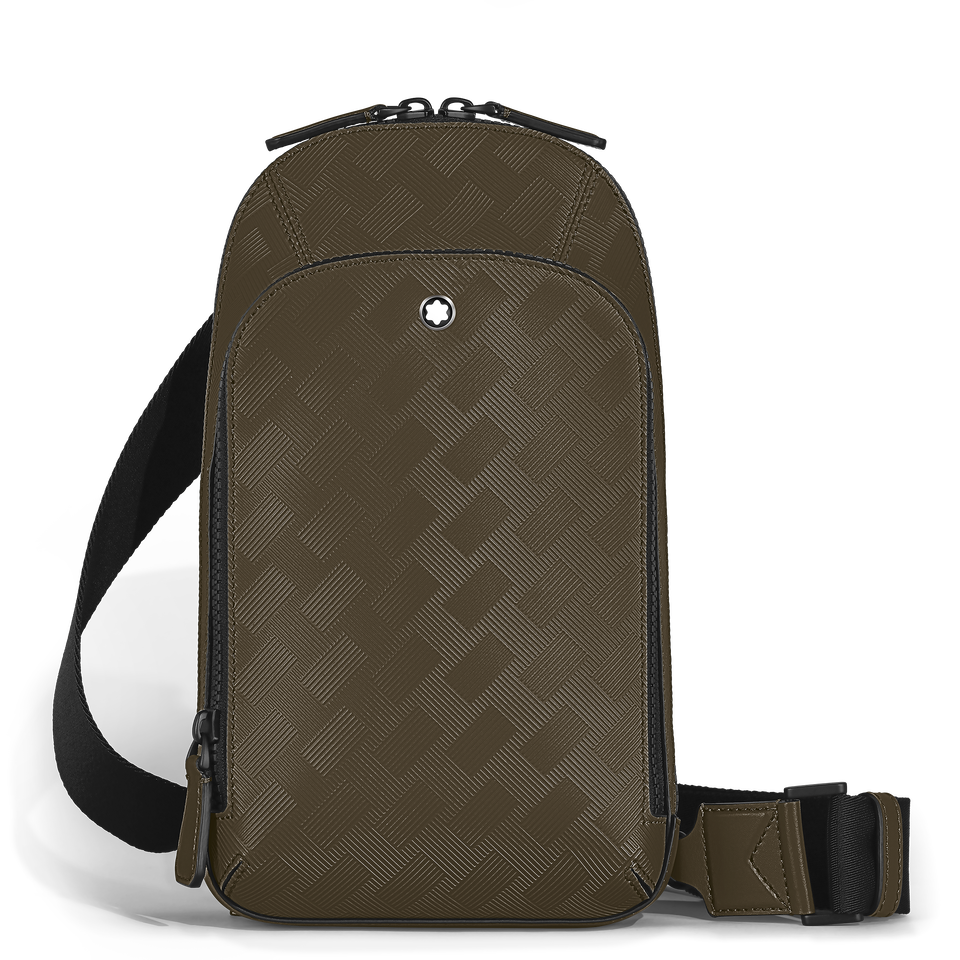 Medium On-Body Bag in Extreme Leather