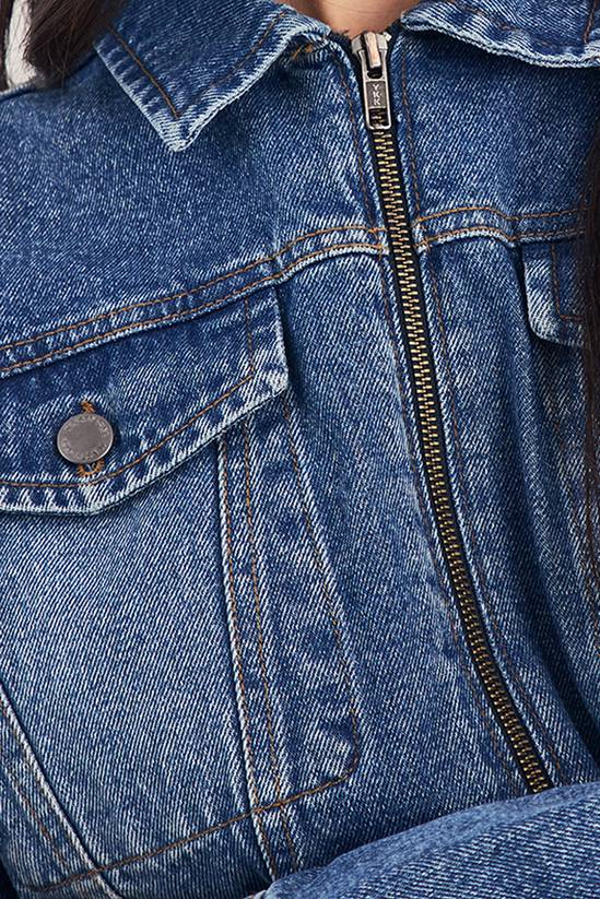 zip detail