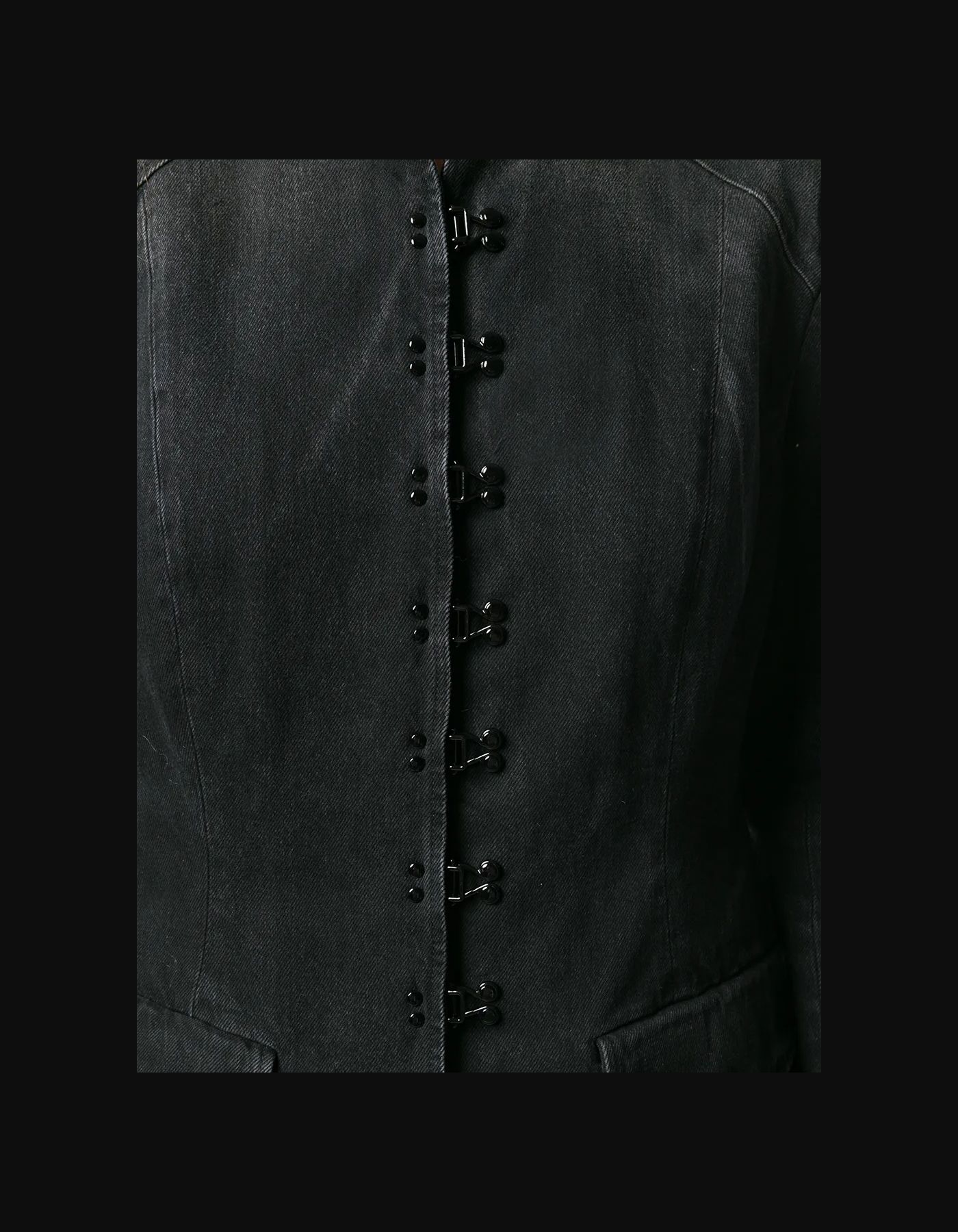 detail