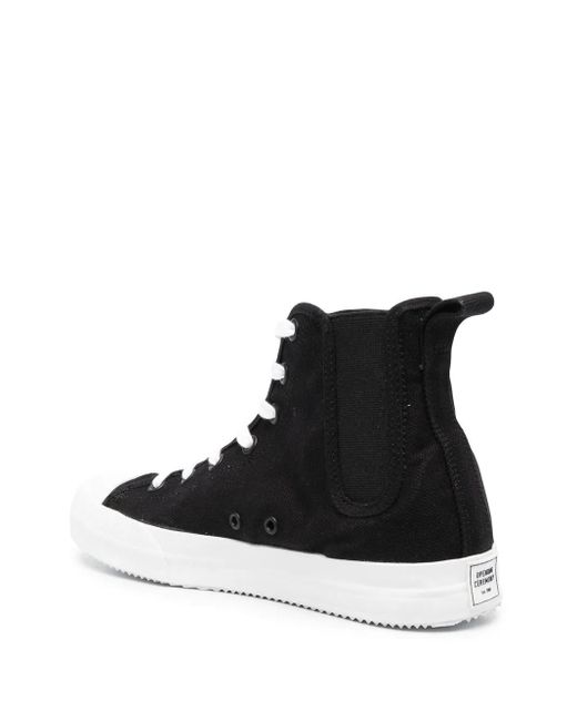 Rear angle showing the pull-tab and heel shape