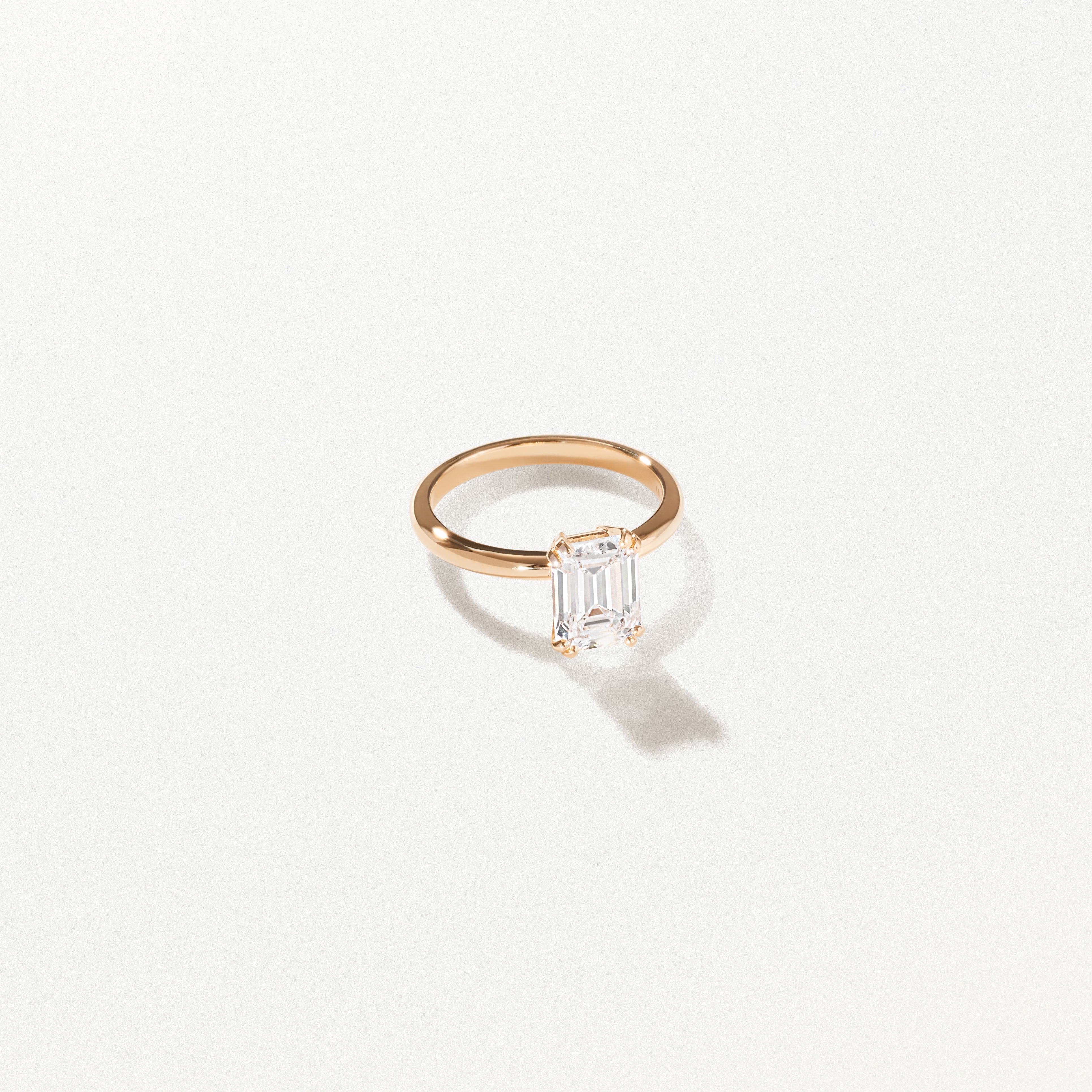 Lumière Engagement Ring