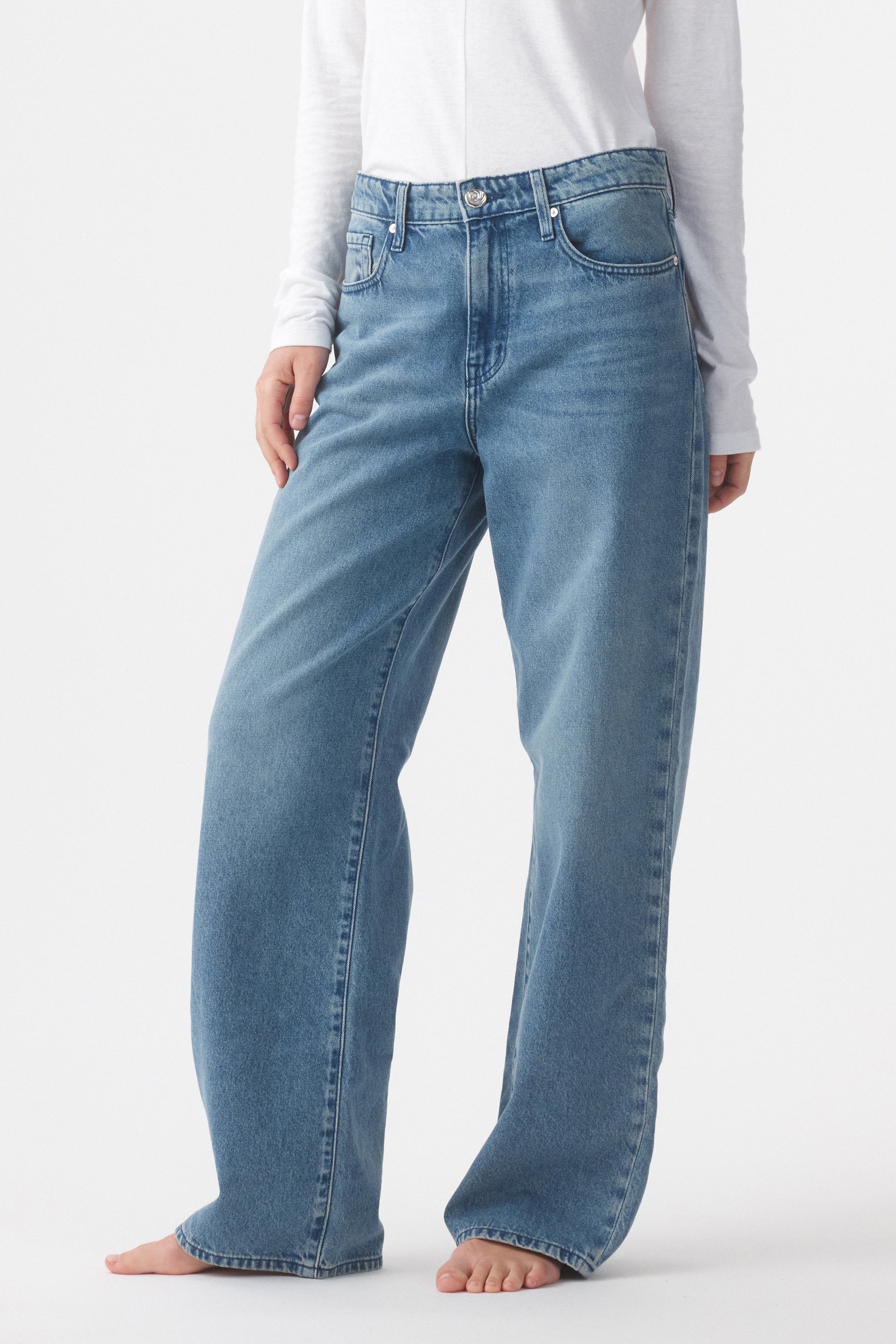 Wide leg
