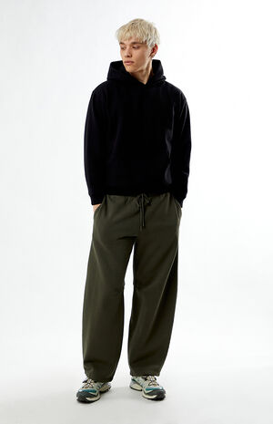 Full-length shot — a simple everyday layer with no extra noise.