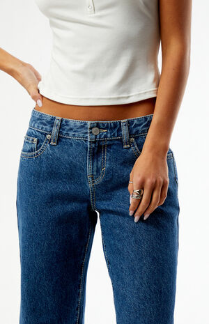 Detail crop — contrast stitching gives the wash more definition.