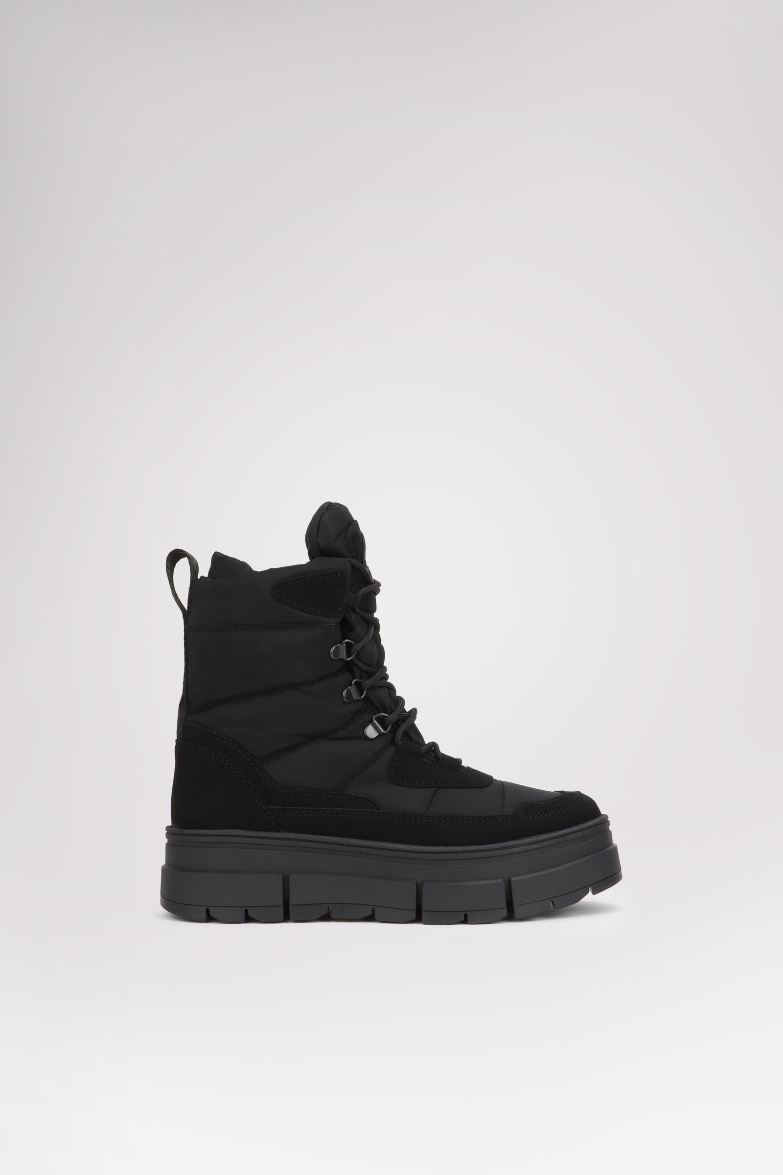 Harrow Women's Lace Up Boot w/ Ice Gripper