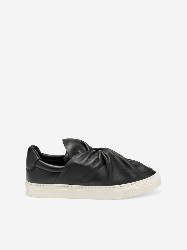 BEE SNEAKERS IN BLACK