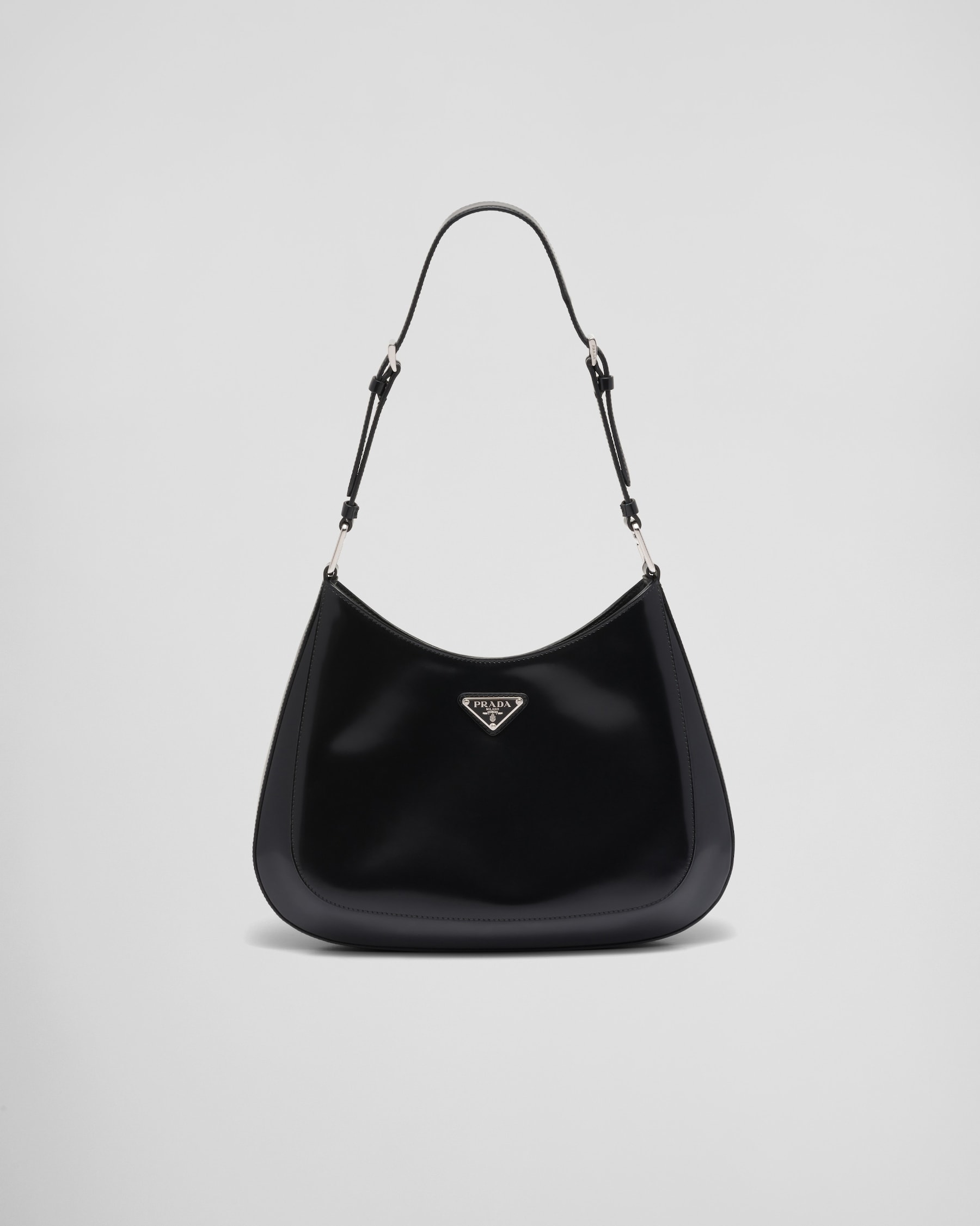 Larger Cleo with adjustable shoulder strap — the everyday proportion