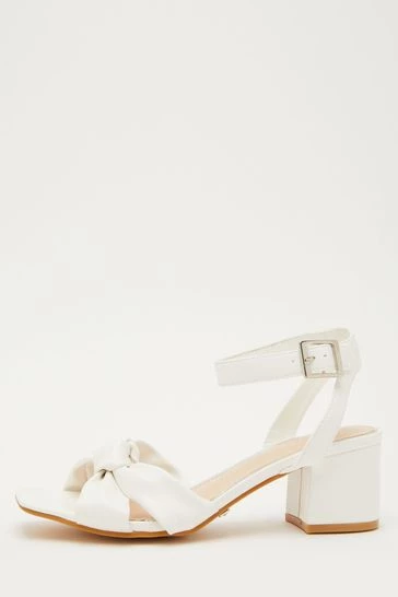 heel detail