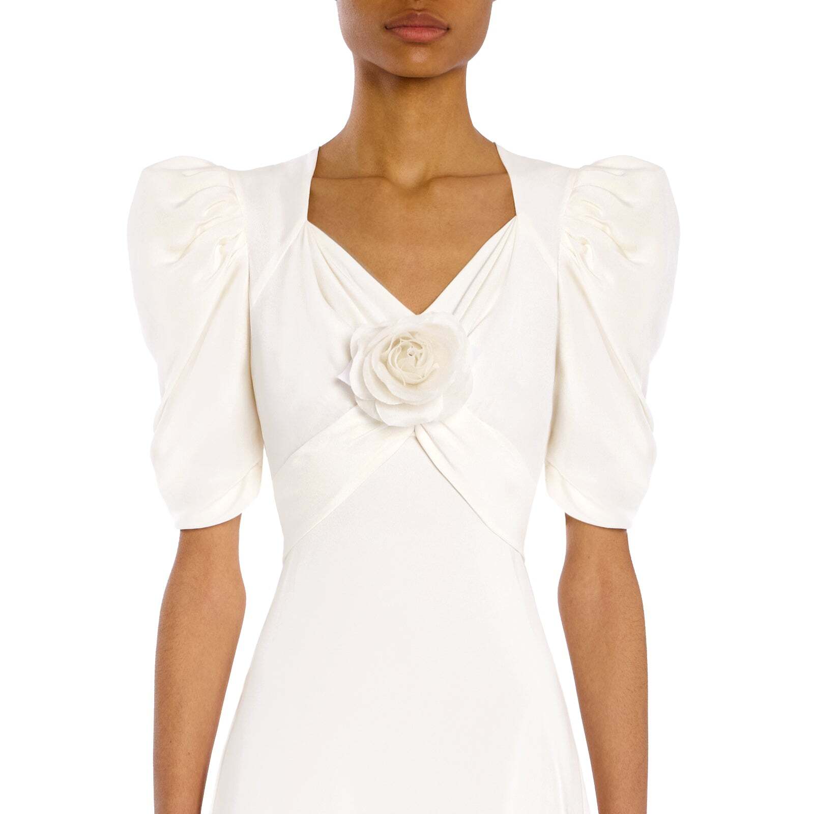 neckline detail