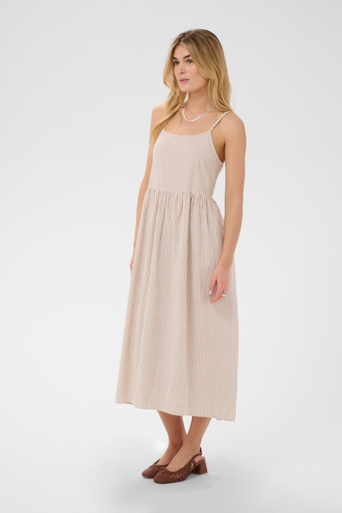LOOKBOOK FRONT 30515131-304845