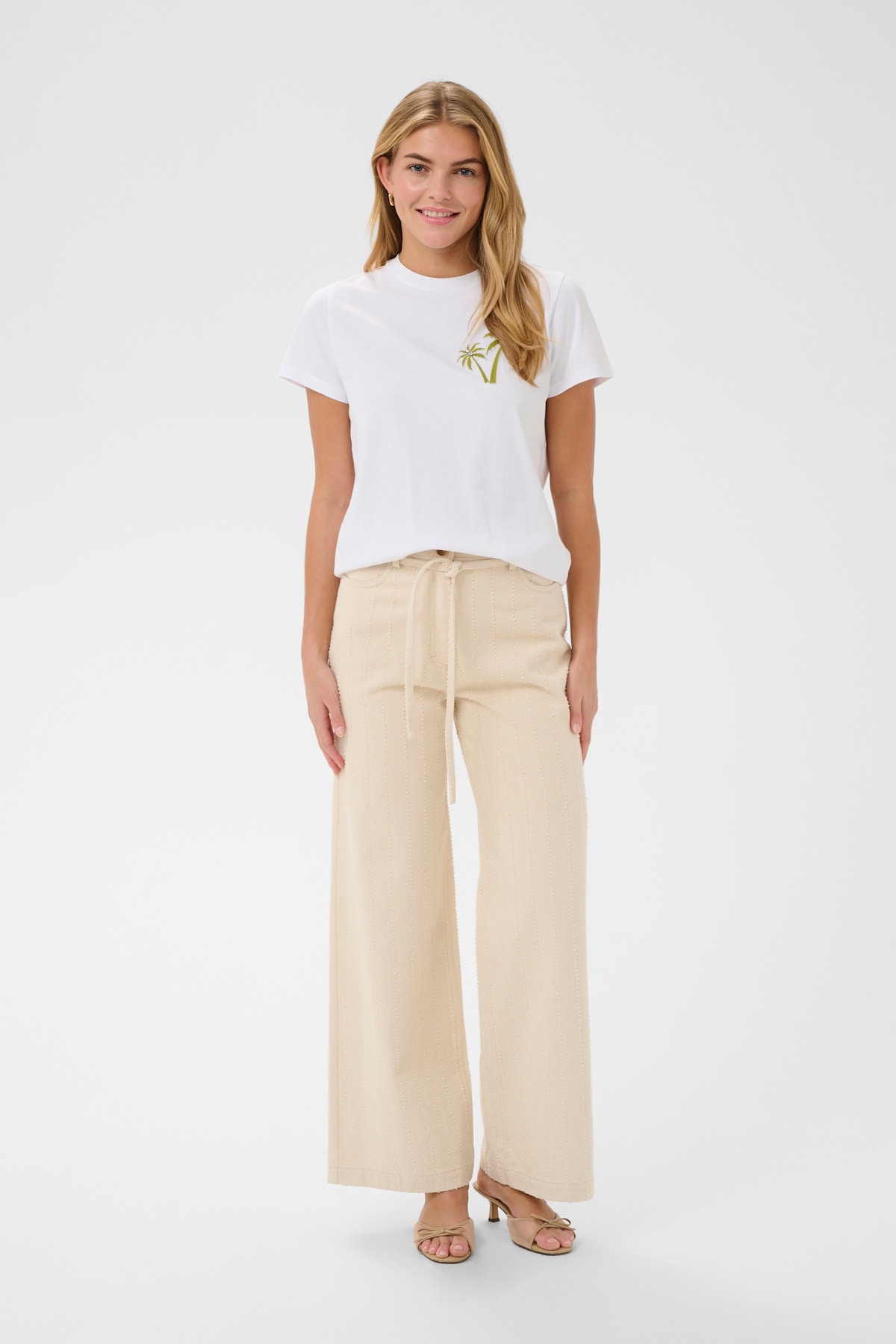 LOOKBOOK FRONT 30515233-110601