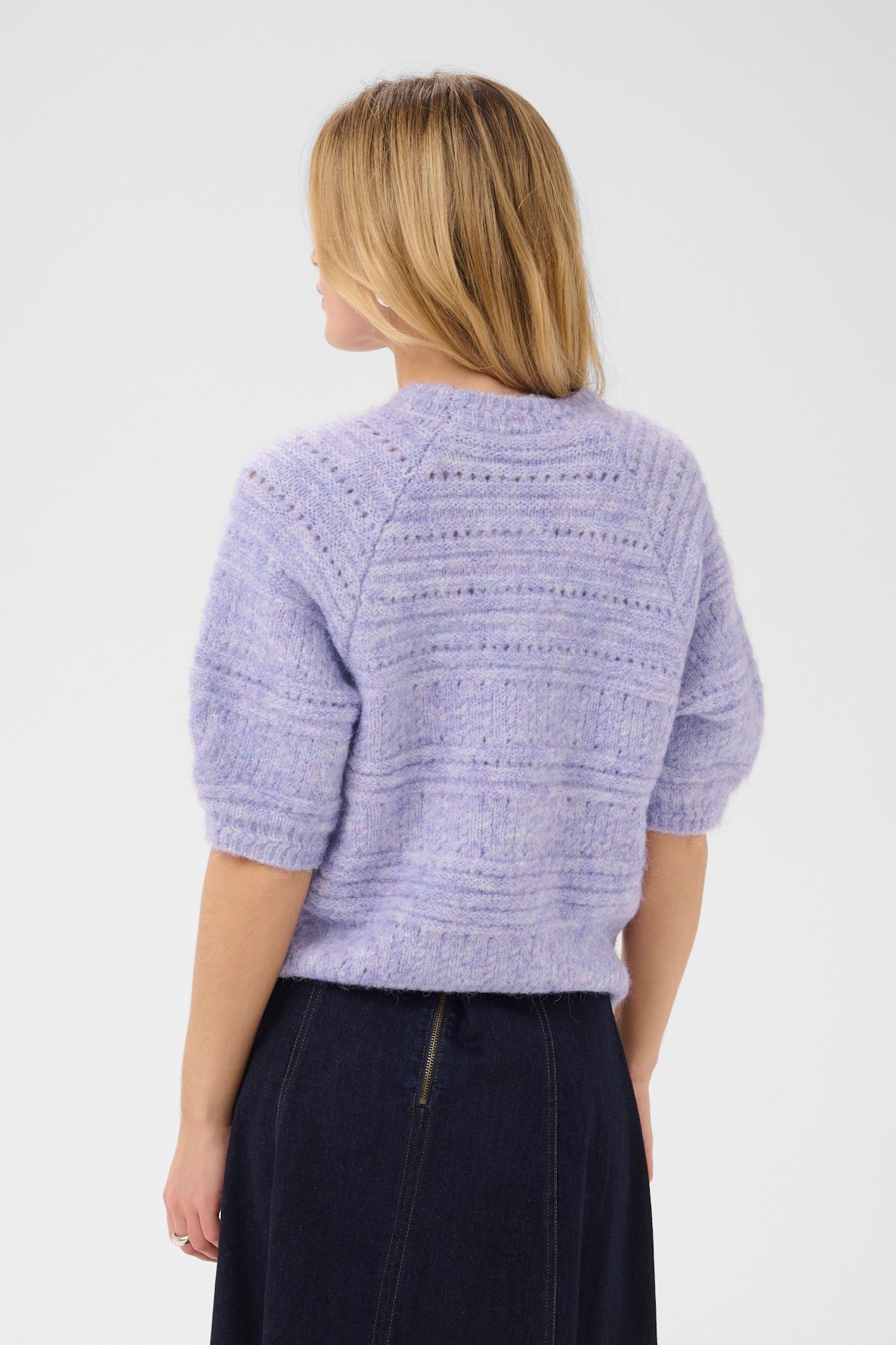 LOOKBOOK BACK 30515257-153807