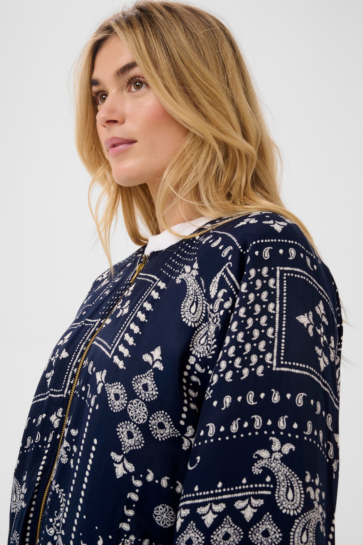 LOOKBOOK DETAIL 30515277-305064