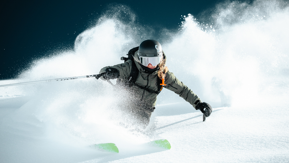 SEA 108 in powder terrain