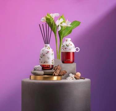 Home fragrance campaign setting