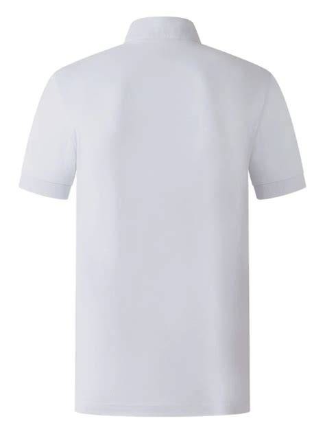 Back view in white