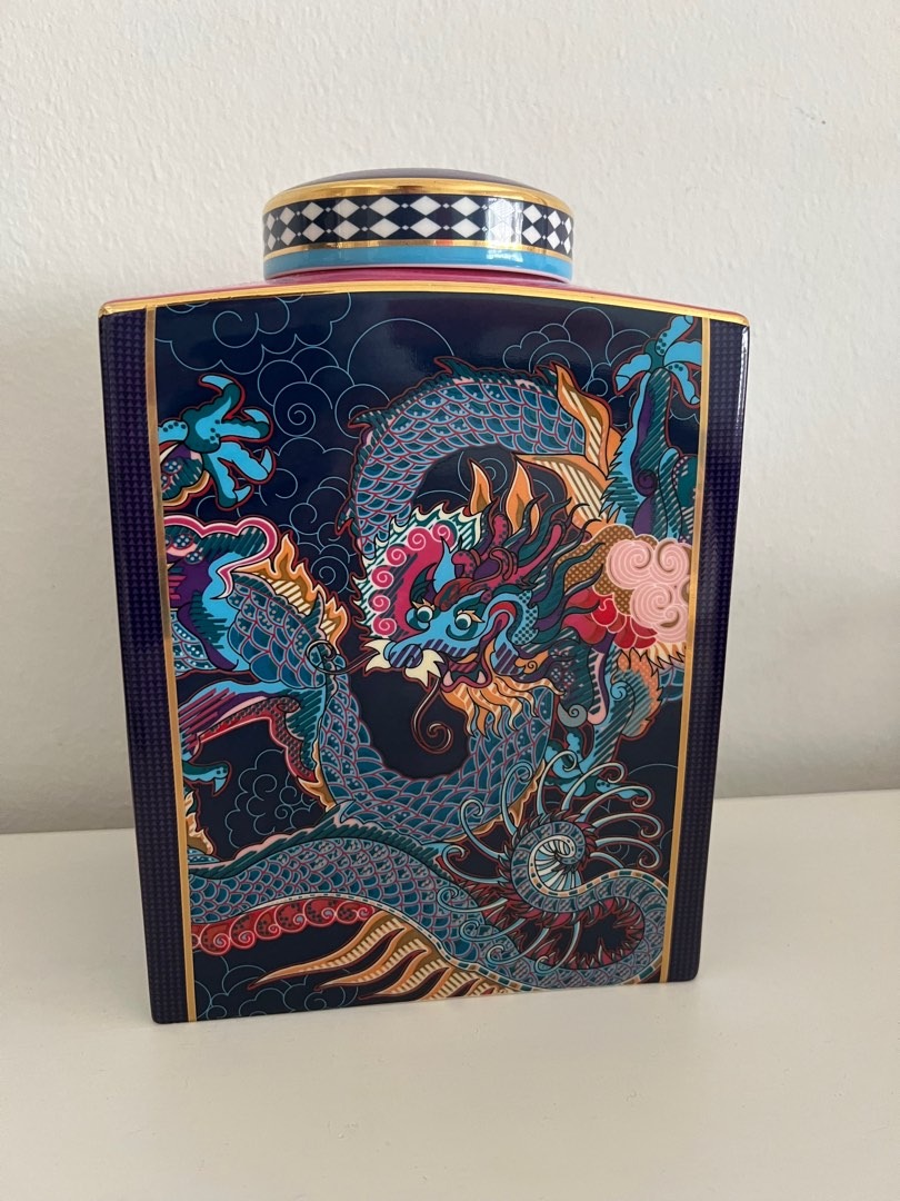 Jar with lid and dragon print
