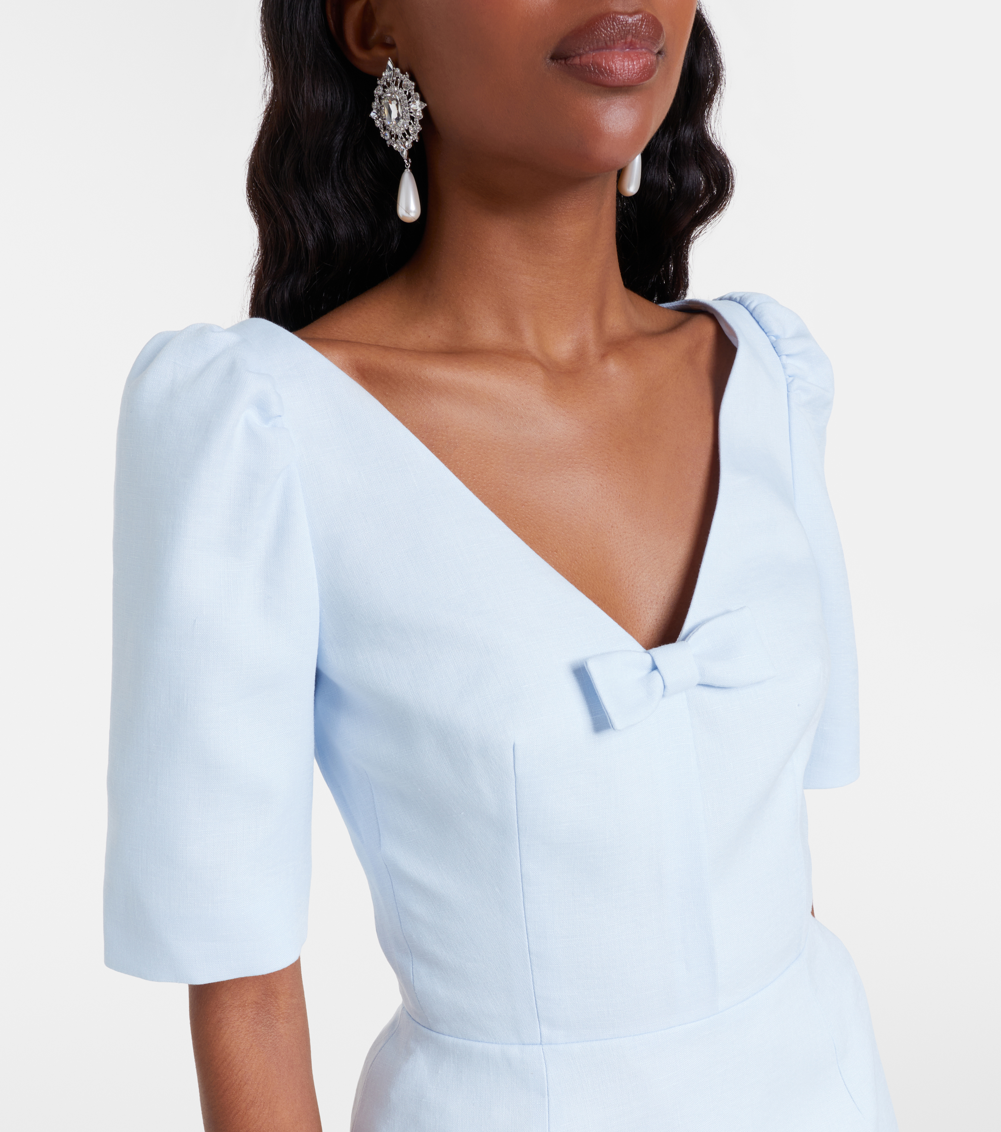bow and neckline close-up