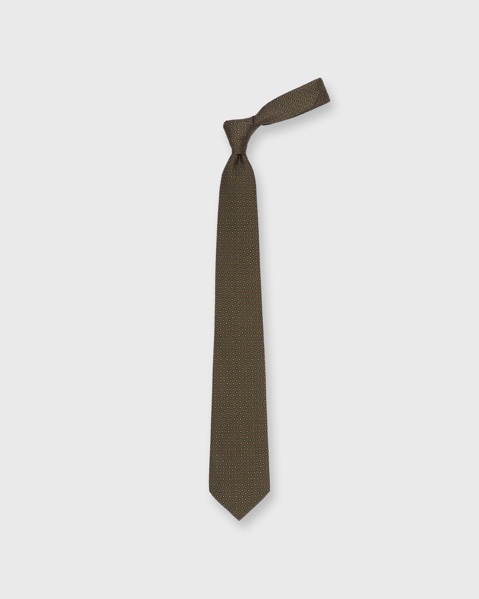 tie knot and blade detail