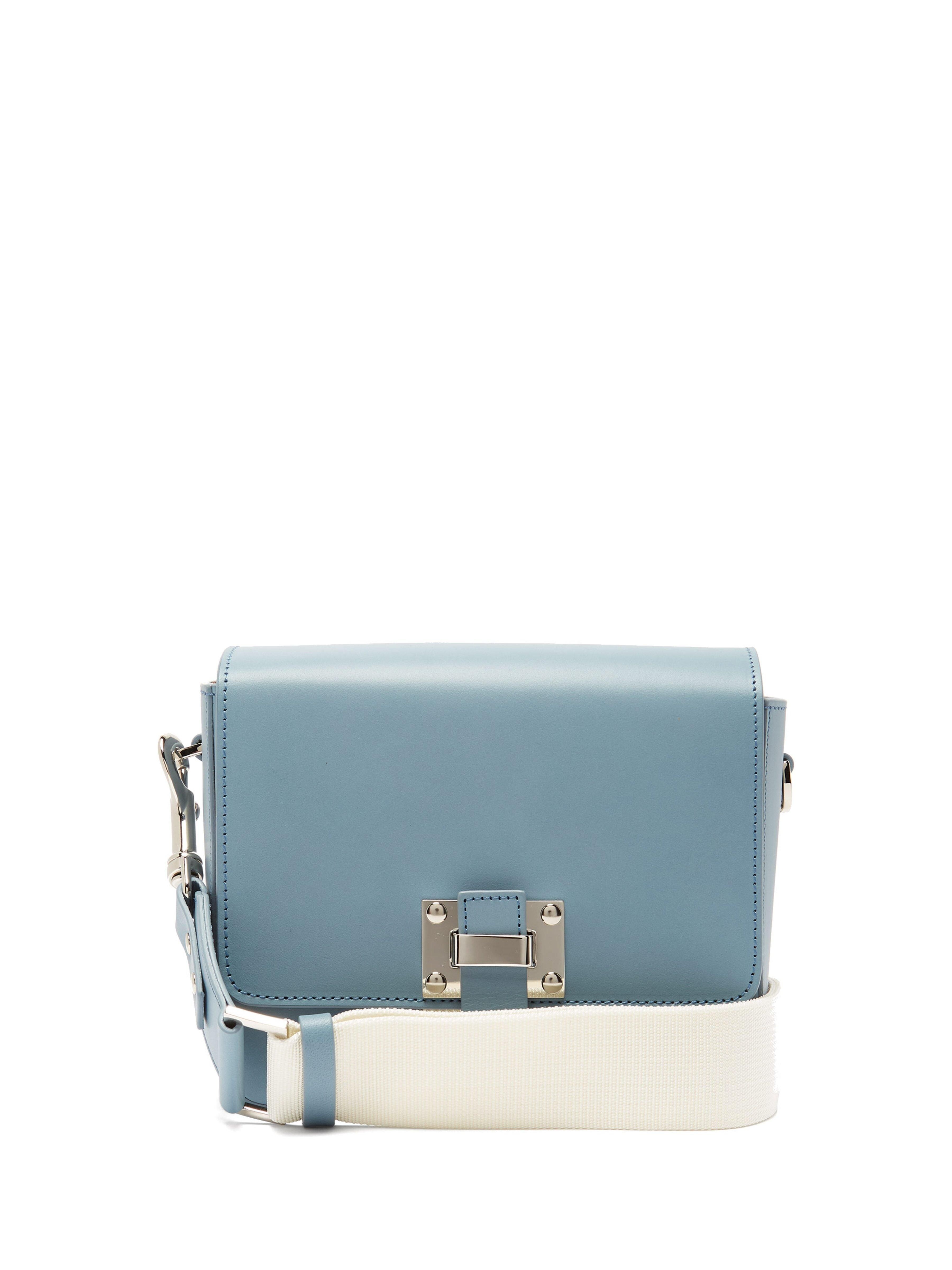 Quick Crossbody Bag