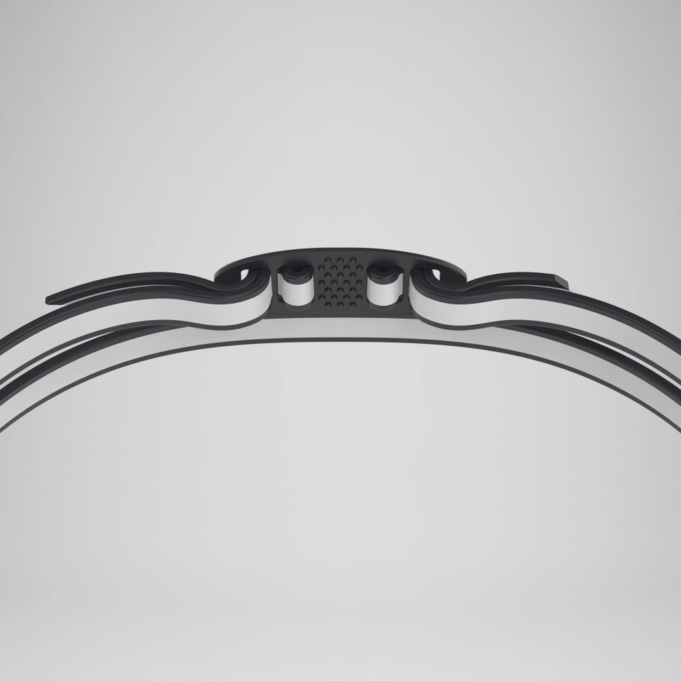 Nose bridge detail