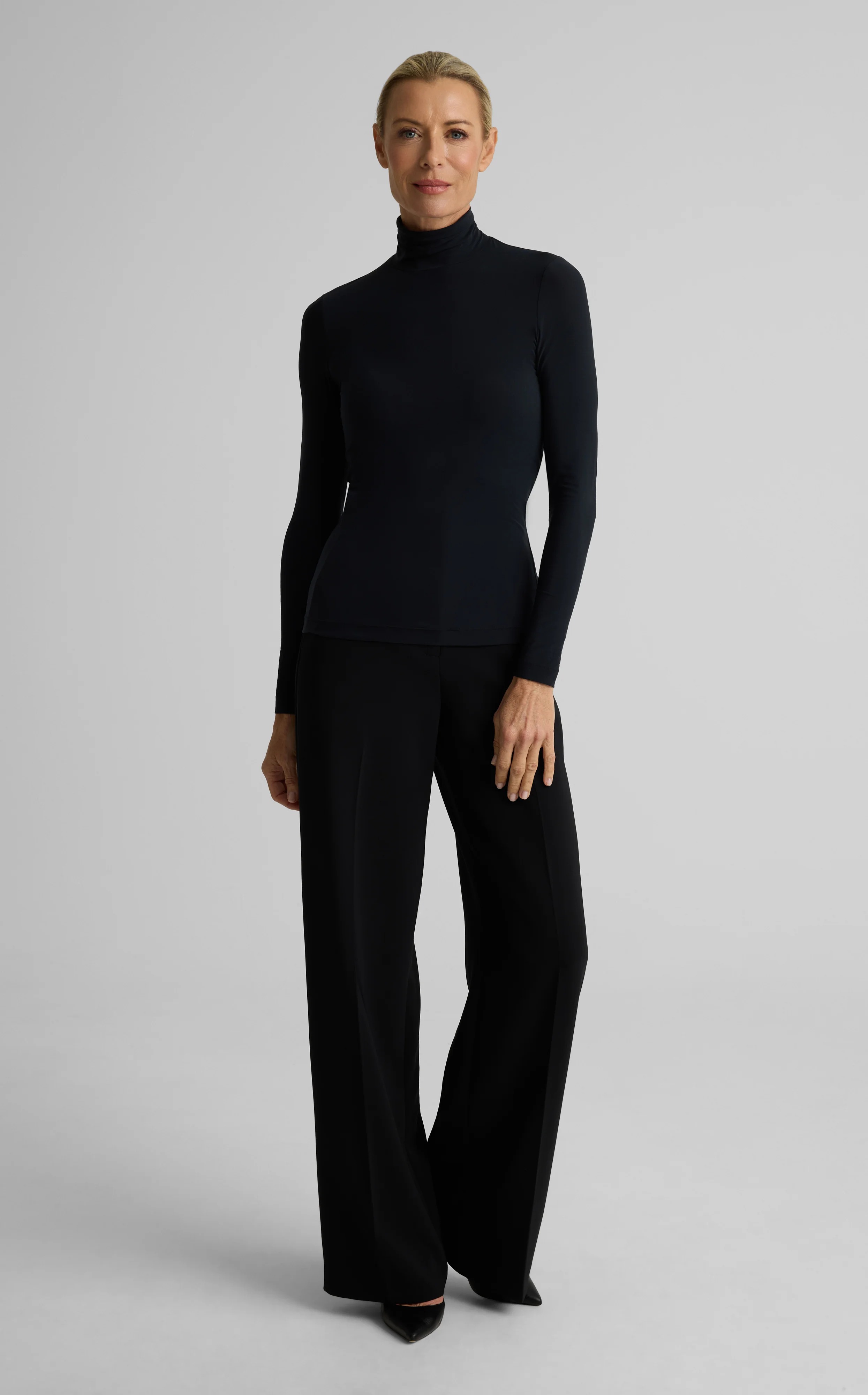 side view with long sleeve line