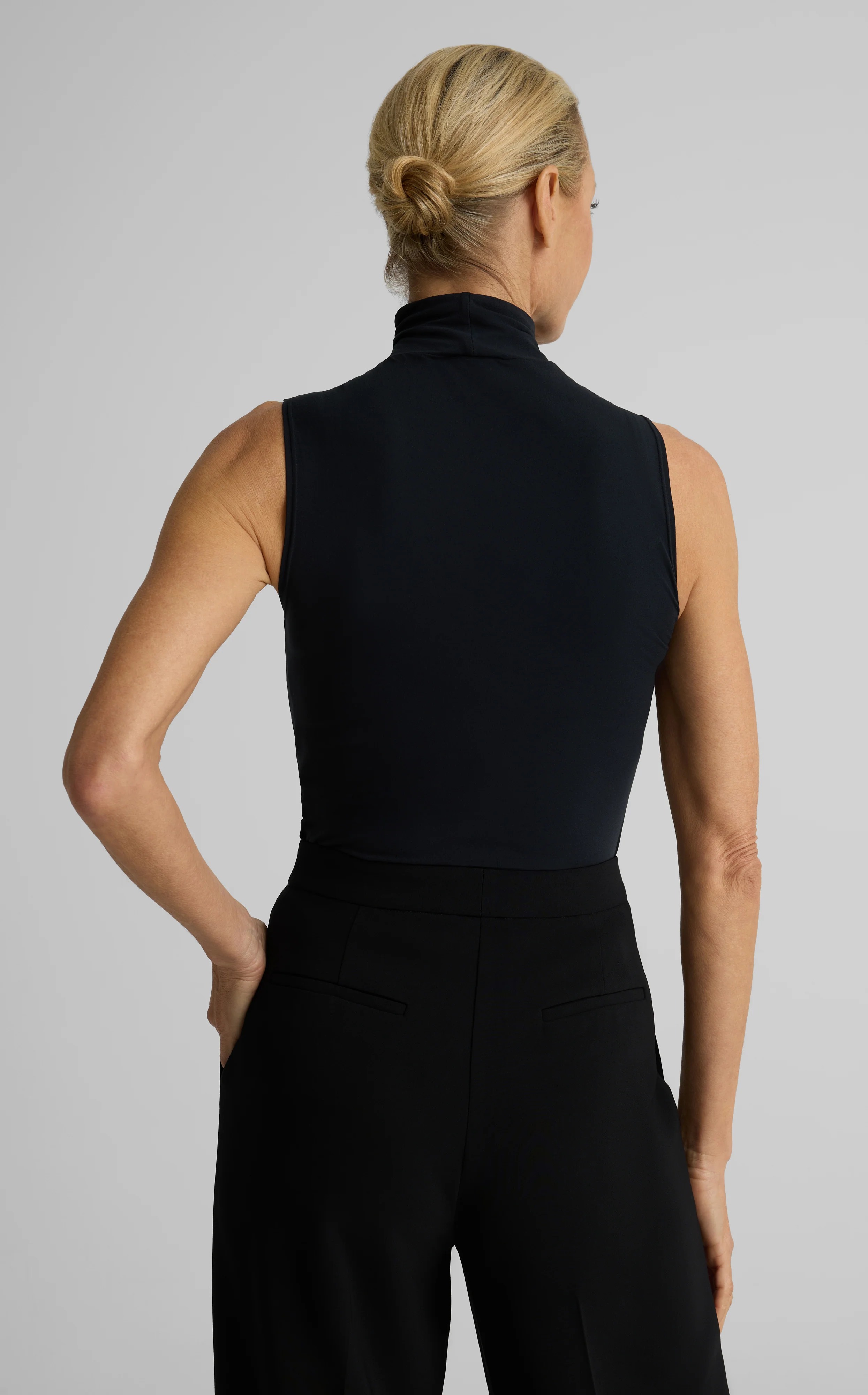 side angle with slim body line
