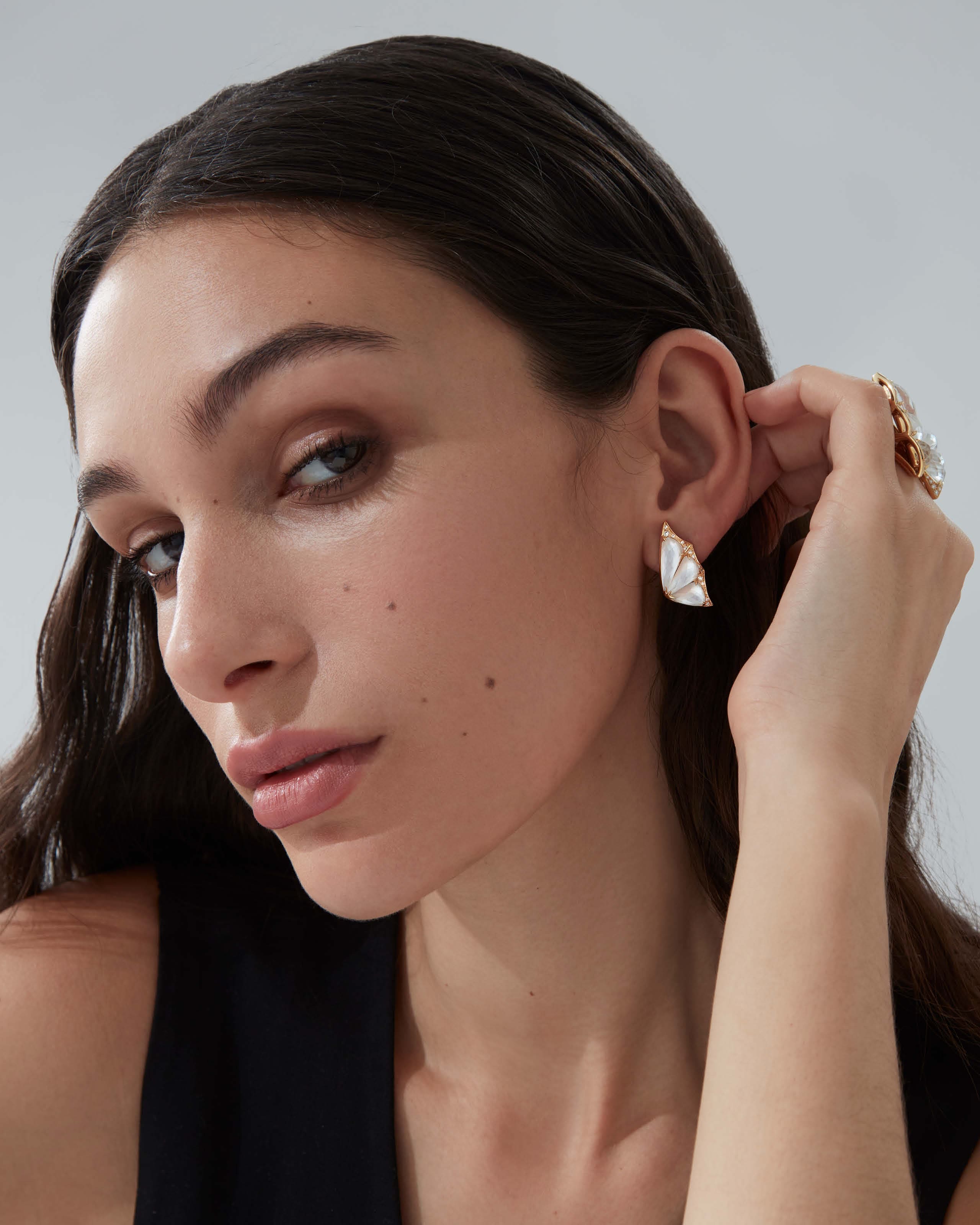 yellow-gold on-ear variant