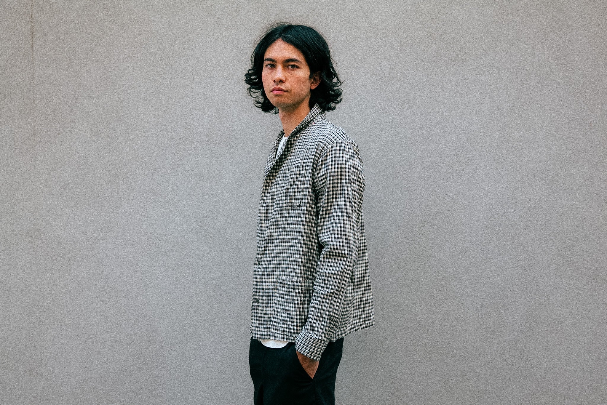 open-collar stance