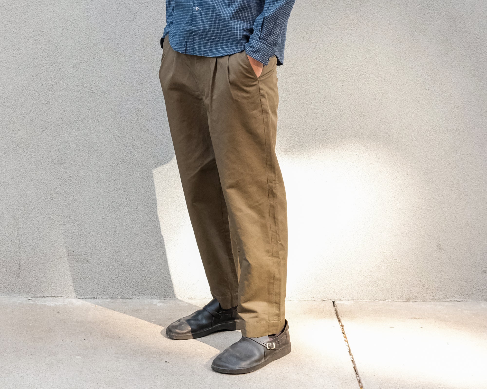 double-pleat front