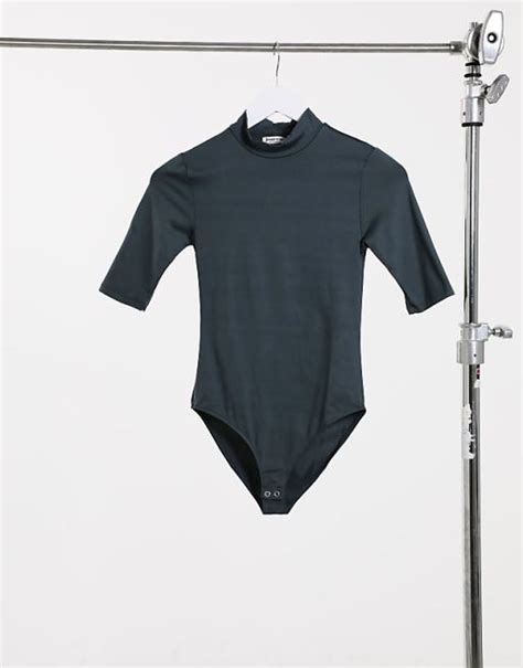 High neck bodysuit with half sleeves in gray