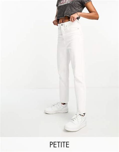 Stradivarius Petite slim mom jean with stretch in white | ASOS