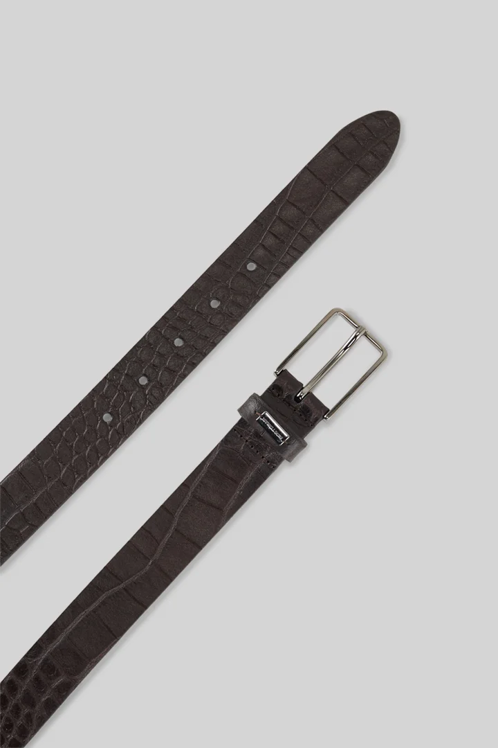 dark brown shaped leather belt view 3