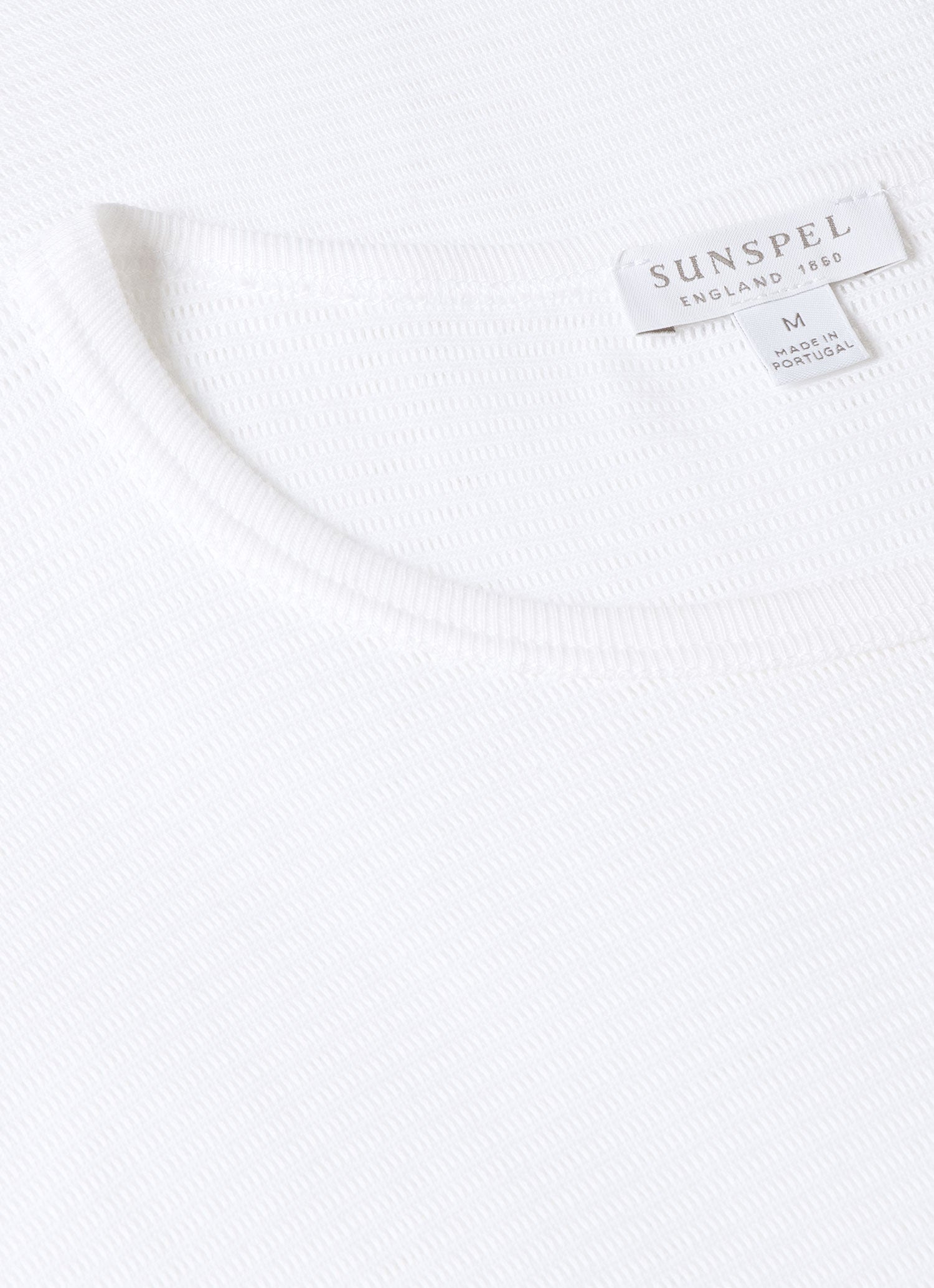 Open-knit detail