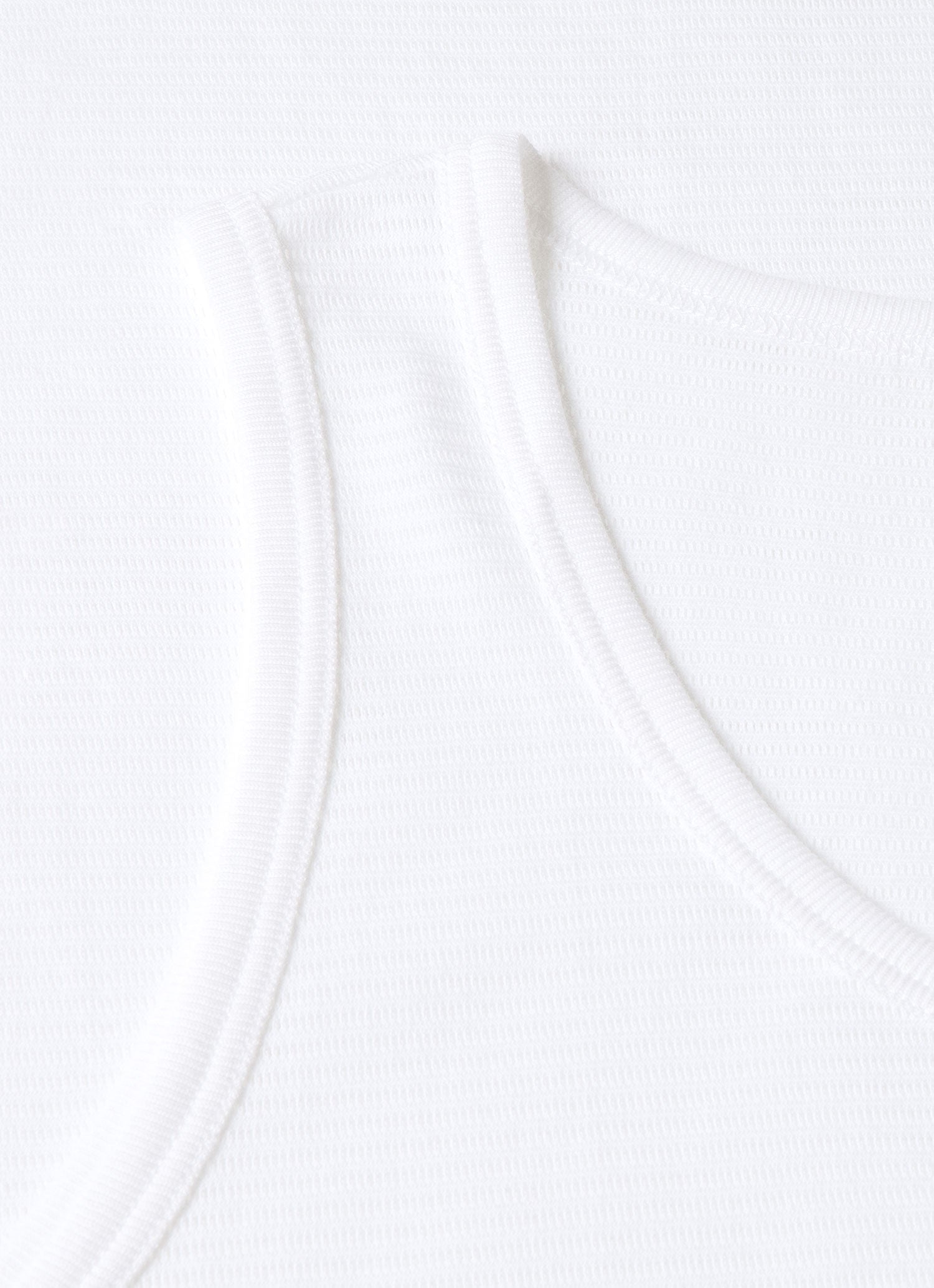 Rib and knit detail