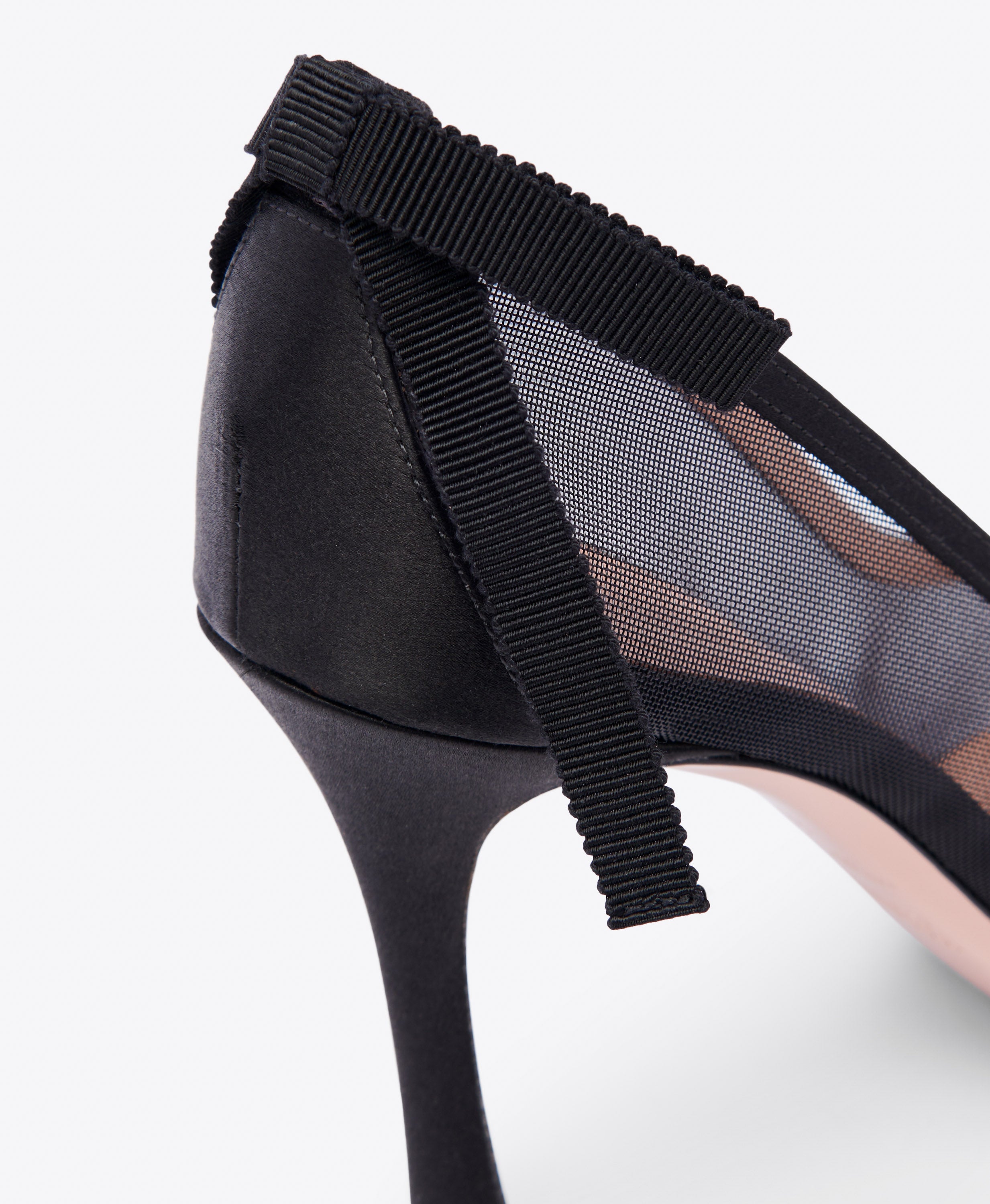 bow and satin trim detail